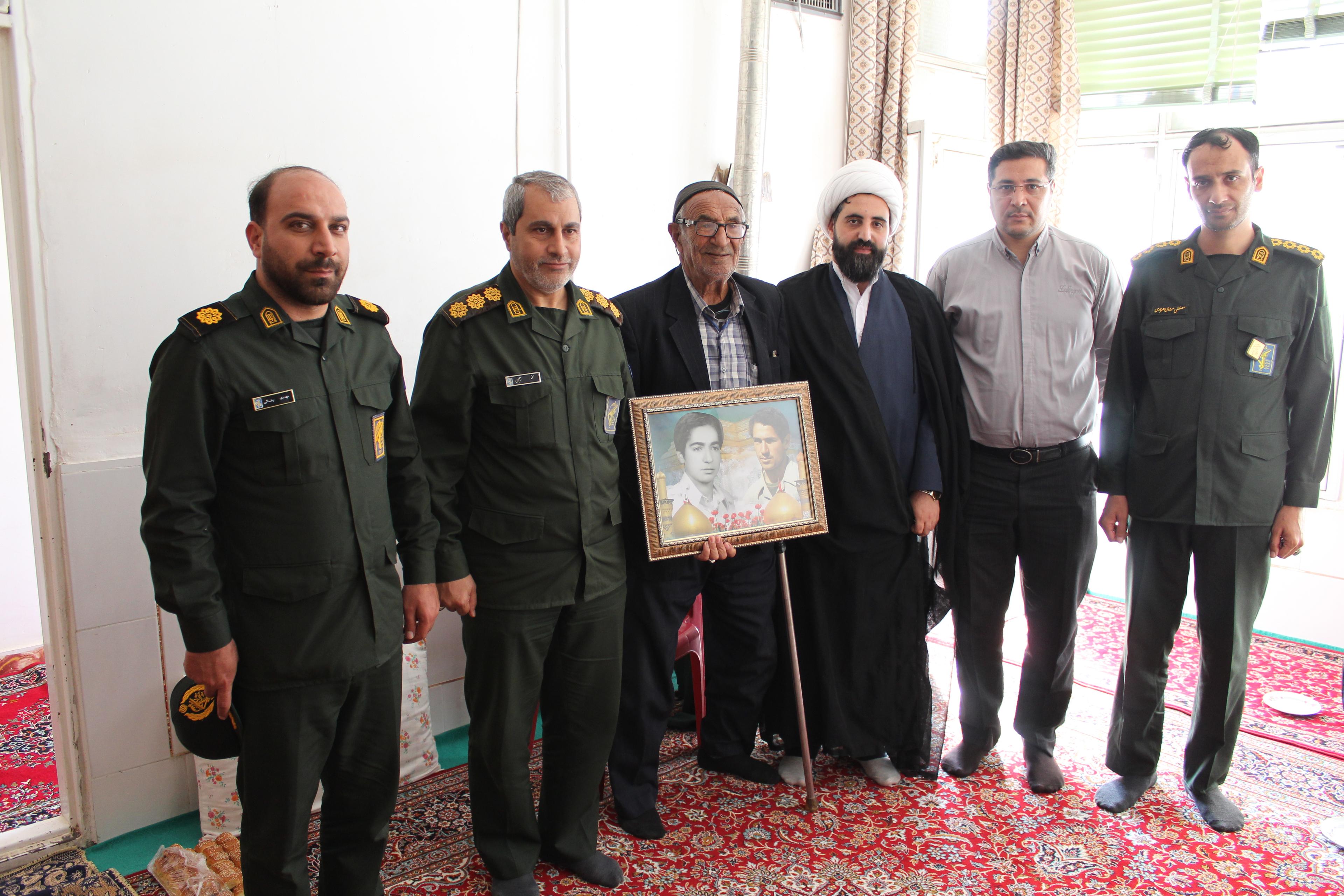 دیدار با خانواده معظم شهدا 