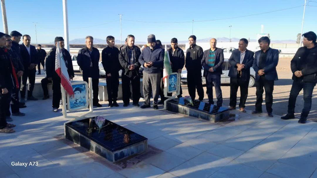 مراسم میهمانی لاله ها در روستای باقرآباد 