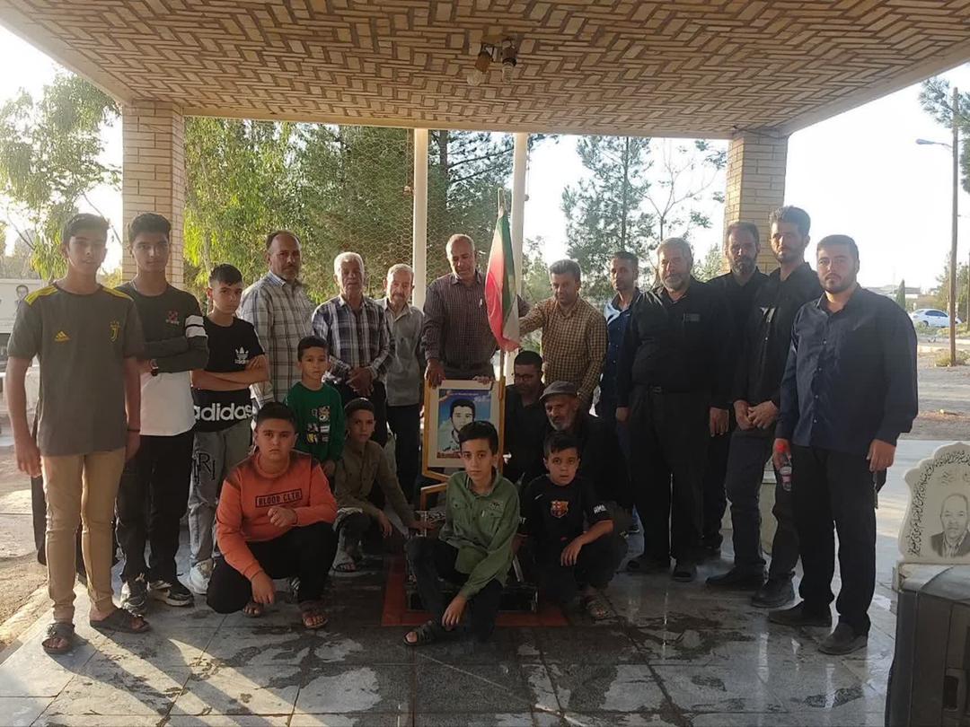عطر افشانی مزار مطهر شهدای روستای قهی