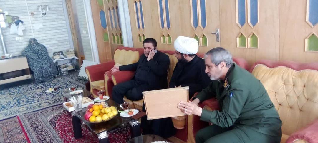 دیدار با خانواده شهید مصطفی کلانتر قریشی از شهدای شهر هرند